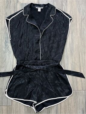 Victoria Secret Black Satin Piped Short Pajama Romper Size Small